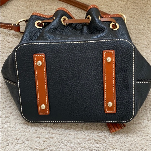 Dooney & Bourke - Picture 3 of 7
